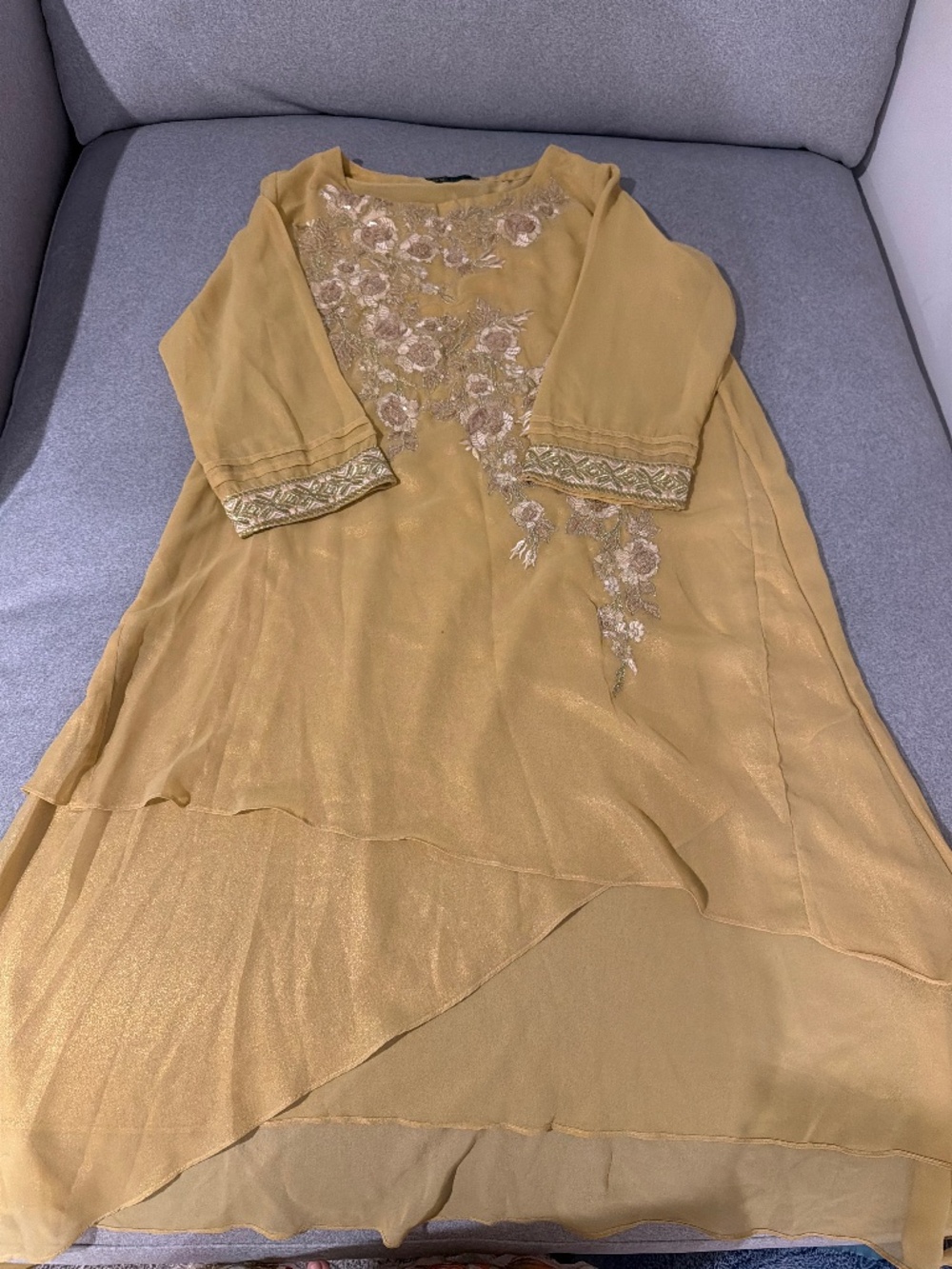 Pakistani Three Piece Golden Salwar Kameez